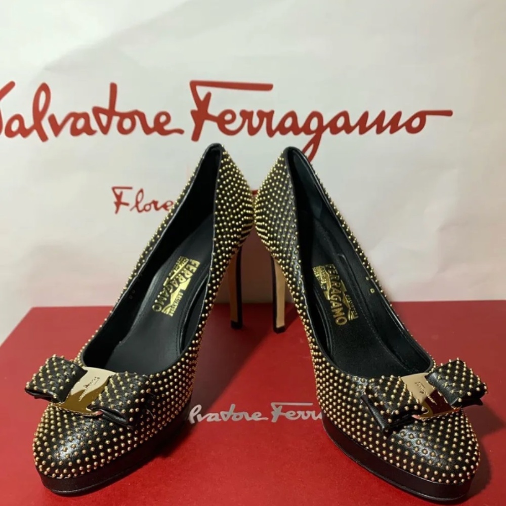 Ferragamo OSIMOSTUDS black heels gold studs studded shoes sz 5 B